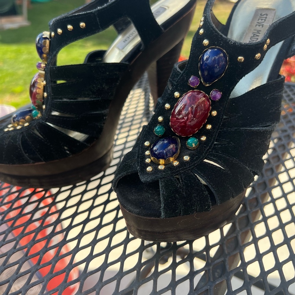 Steve Madden pumps
